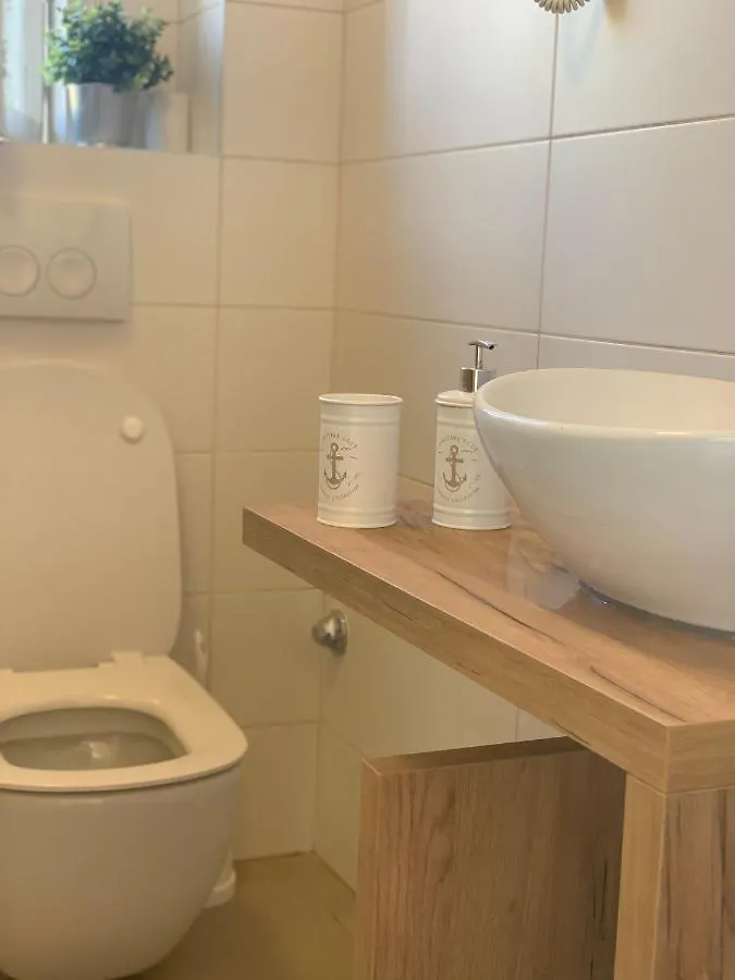 Apartment Trgici Barbat na Rabu 0*,